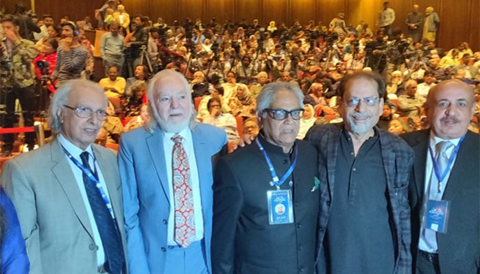 آرٹس کونسل میں بارہویں عالمی اردو کانفرنس کا میلہ سج گیا