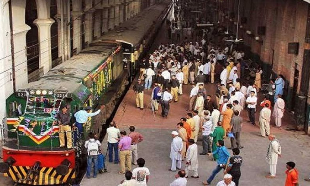 لاہور واہگہ کے درمیان شٹل ٹرین کی بحالی کا اعلان