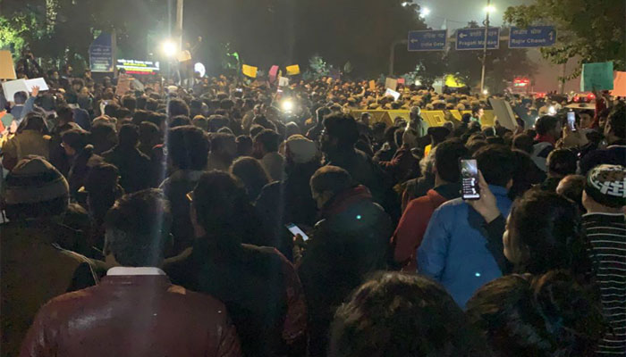 متنازع شہریت بل: احتجاج بھارتی تعلیمی اداروں میں پھیلنے لگا