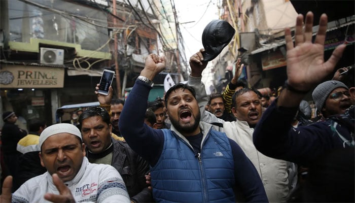 بھارت میں مظاہرے جاری، مسلمان طالبہ کو کانووکیشن سے نکال دیاگیا