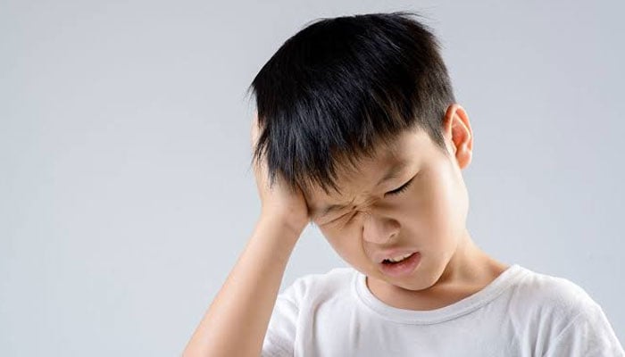 بچے کے سر درد کی شکایت کو کیوں نظر انداز نہیں کیا جاتا؟