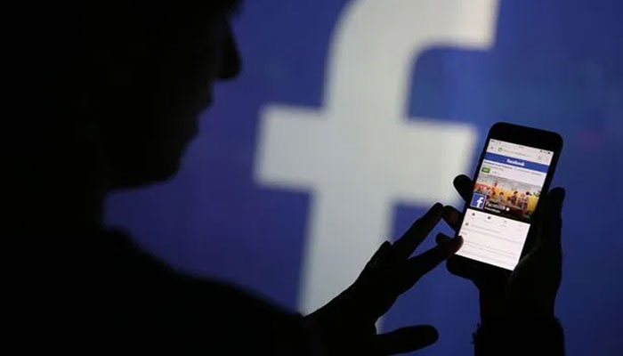 فرانس: فیس بک پر تاجروں کو بلیک میل کرنے والے بھارتی ایجنٹس کا انکشاف 