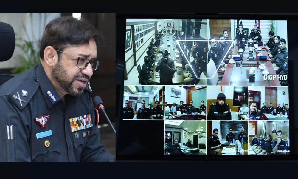 مشتاق مہر نے نئے آئی جی سندھ کا چارج سنبھال لیا