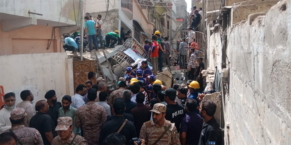 کراچی، گولیمار میں عمارت گر گئی،2جاں بحق