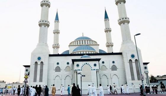 کورونا کے پیش نظر یو اے ای میں جمعے کی نما ز 10 منٹ تک محدود 