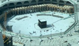 کورونا وائرس کا خطرہ: حرم شریف میں طواف کا سلسلہ عارضی طور پر رُک گیا