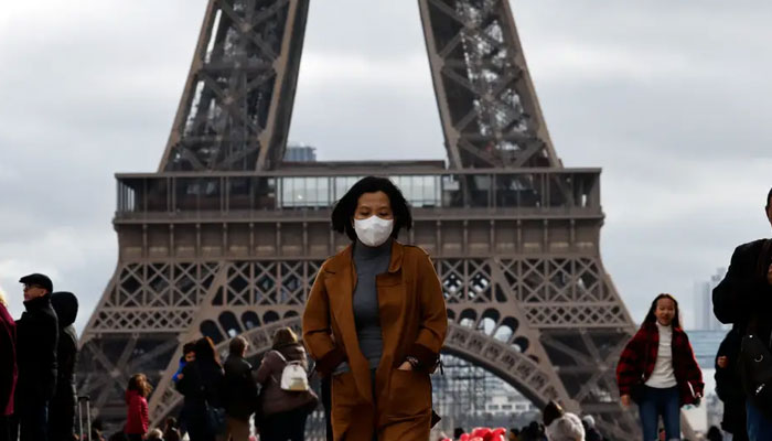 فرانس کا چین سے ایک ارب ماسک منگوانے کا فیصلہ