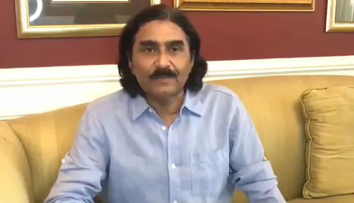 سابق کرکٹر جاوید میانداد پرائیوٹ اسکول مالکان پر برہم