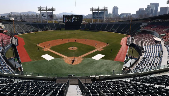 جنوبی کوریا میں بیس بال لیگ کا آغاز