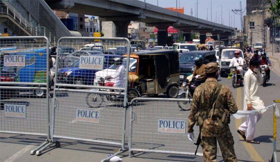 کورونا کیسز کے باعث لاہور کے 14 علاقے سیل