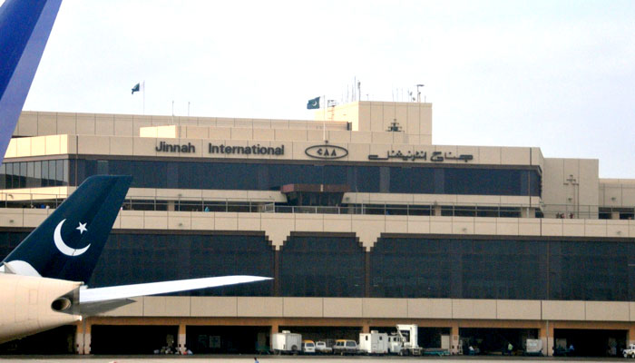 سوڈان میں پھنسے 252 پاکستانیوں کی خصوصی پرواز سے کراچی آمد 