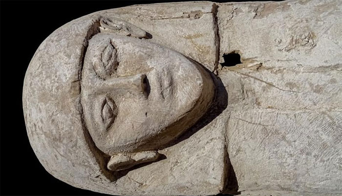 مصر: قیمتی زیورات میں لدھی ساڑھے تین ہزار سال پرانی لڑکی کی باقیات دریافت