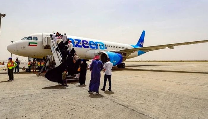 کویت، فرنٹ لائن ورکرز کیلئے مفت فضائی ٹکٹس