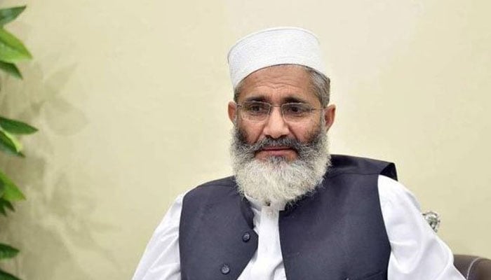 جو عوام کو جاہل کہتے ہیں وہ خود جاہل ہیں، سراج الحق