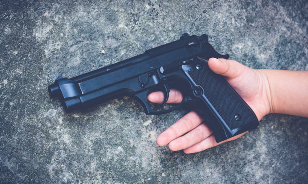 کراچی، فائرنگ کے 2 واقعات میں 2 افراد زخمی