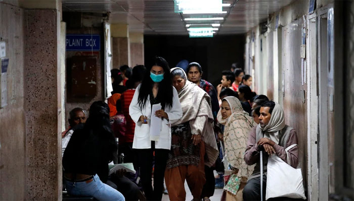 بھارت: کورونا سے اسپتالوں کی صورتحال بدتر، حاملہ خاتون بنا علاج مرگئی
