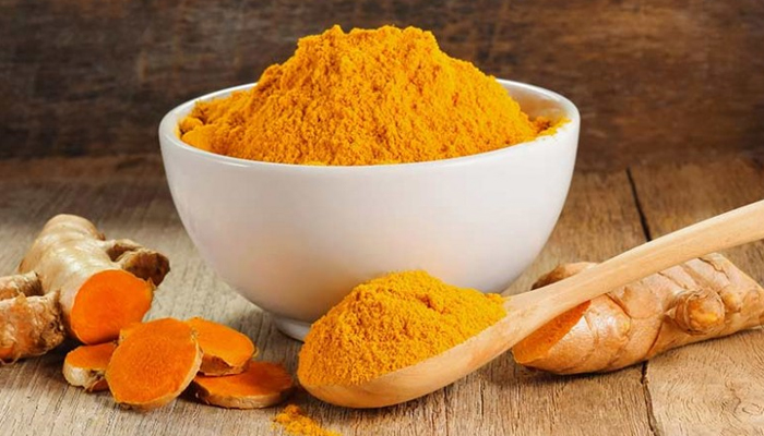 کیا آپ ہلدی پاؤڈر کے فوائد جانتے ہیں؟
