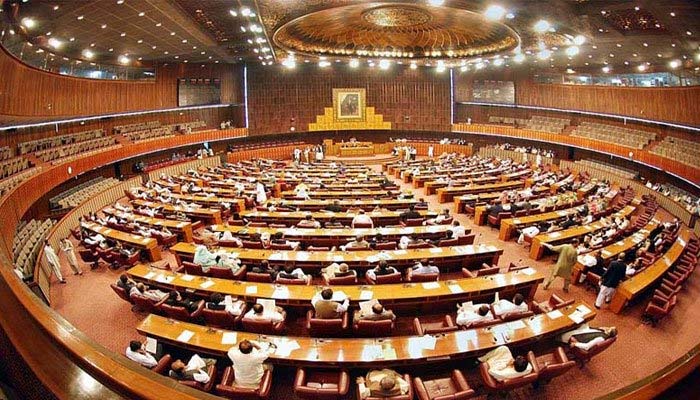 کراچی میں لوڈشیڈنگ پر ایم کیو ایم کا قومی اسمبلی سے واک آؤٹ