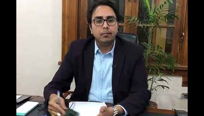ڈاکٹرز، نرسز اور طبی عملہ ہمارے ہیرو ہیں، شہباز گل