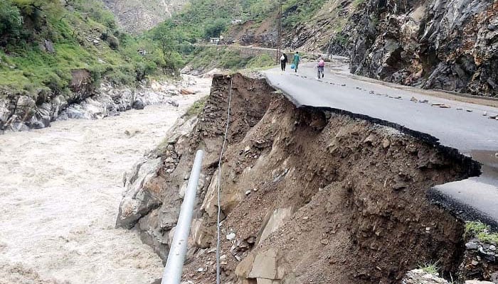 دیربالا: طوفانی بارش کے بعد برساتی نالوں میں طغیانی