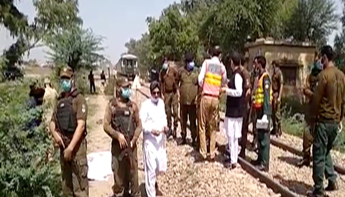 شیخوپورہ، مسافر وین ٹرین کی زد میں آنے سے 19سکھ یاتری ہلاک