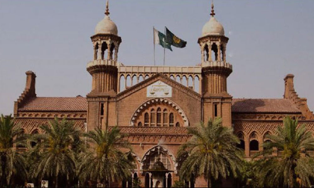 لاہور: کمشنرز، ڈپٹی کمشنرز کو عدالتی اختیارات دینے کا اقدام چیلنج