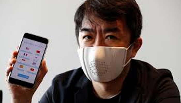 جاپان نے ترجمہ کرنے والا اسمارٹ فیس ماسک بنا لیا