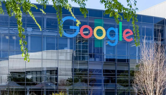 گوگل نے ملازمین کو مزید 1 سال تک گھروں سے کام کی اجازت دیدی