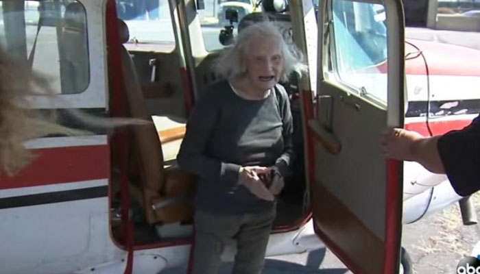 99 سالہ خاتون نےدنیا کی بزرگ ترین پائلٹ ہونےکااعزاز حاصل کرلیا 
