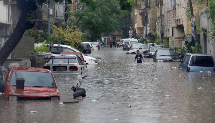 Karachi: Chance of moderate rain with thunderstorm today