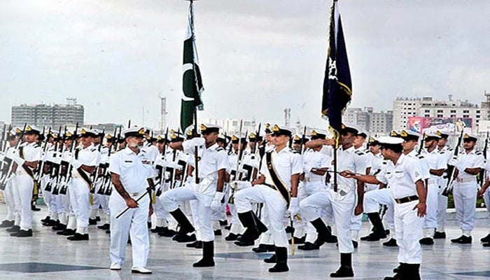 ملک بھر میں آج یوم بحریہ منایا جارہا ہے