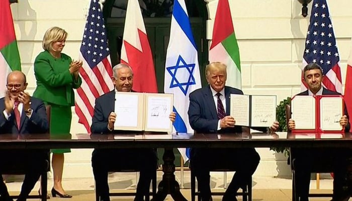 امارات اور بحرین نے اسرائیل سے تعلقات کے معاہدے پر دستخط کردیئے
