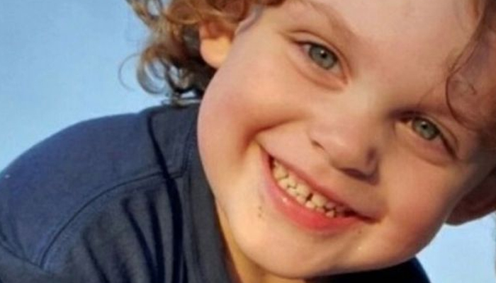 امریکا ، 3 سالہ کمسن بچے نے خود کو گولی مار لی