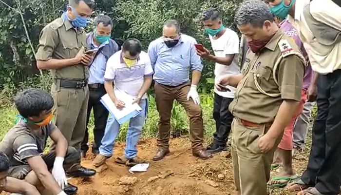بھارت : معمر شہری کو زندہ دفن کرنے پر 8 افراد گرفتار 