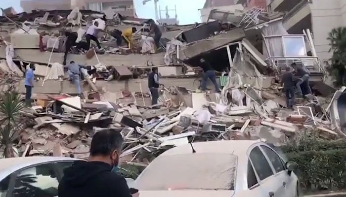 ترکی میں زلزلہ،ہلاکتیں 15 ہوگئیں، 500 افرادزخمی