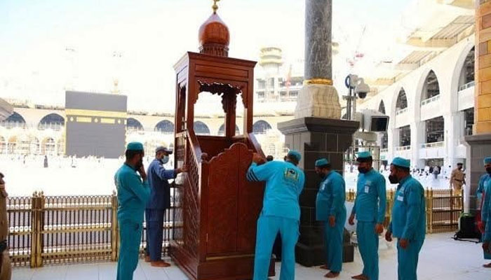  کورونا سے بچائو:  مسجد الحرام میں خطبہ جمعہ کا نیا منبر تیار