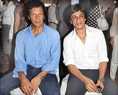 عمران خان اور شاہ رخ خان ایک ساتھ کیا کر رہے ہیں؟