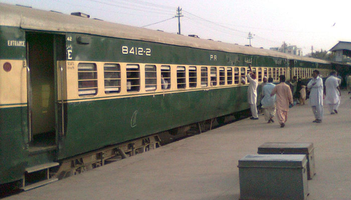  کراچی سے اندرون ملک جانے والی 2 ٹرینیں بوجوہ منسوخ