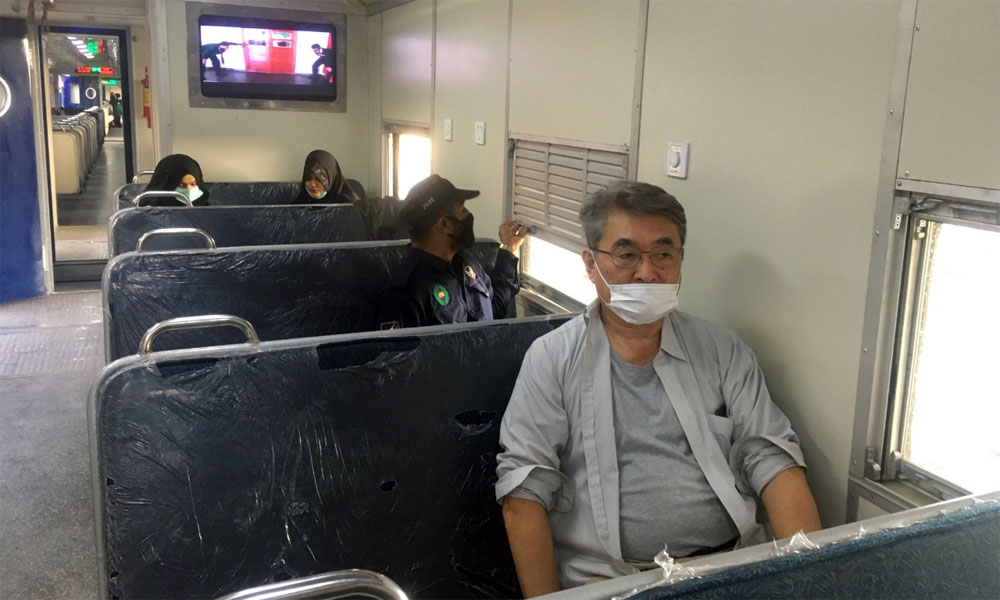 قونصل جنرل جاپان کا کراچی سرکلر ٹرین پر سفر