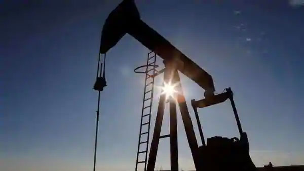 اوپیک پلس ممبران میں اگلے سال خام تیل کی پیداوار کی ترسیل سے متعلق معاہدہ
