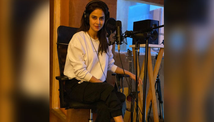 صبا قمر کا نیا پروجیکٹ کیا؟