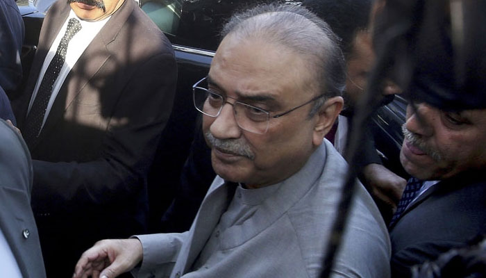 آصف زرداری کی گرنے سے چوٹیں لگنے کی میڈیکل رپورٹ اسلام آباد ہائیکورٹ میں جمع