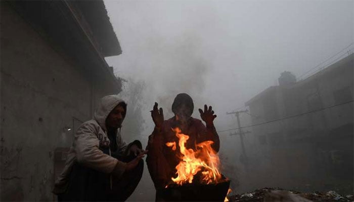 پنجاب کے مختلف  شہروں میں بارش کے باعث سردی میں اضافہ 