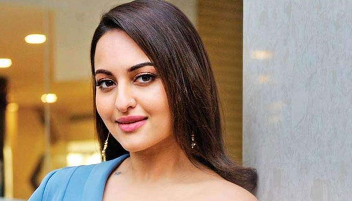 سیاست میں آنے کا کوئی ارادہ نہیں ہے، سوناکشی سنہا