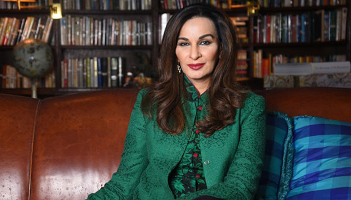 وزیراعظم عمران خان کئی برس بعد بھی ٹریننگ پر ہیں، شیری رحمٰن