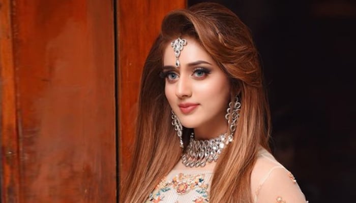آج پھر جینے کی تمنا ہے، جنت مرزا