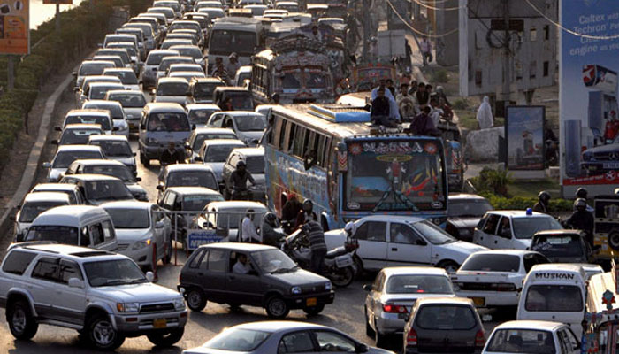 کراچی: دھرنے ختم، ٹریفک بحال نہ ہوسکی