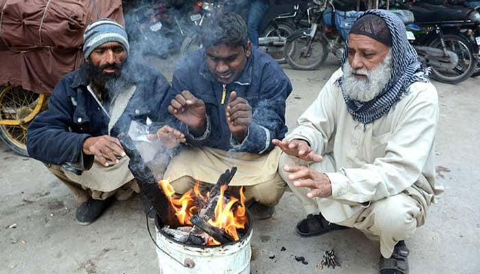 کل کی نسبت آج کراچی کا موسم زیادہ سرد