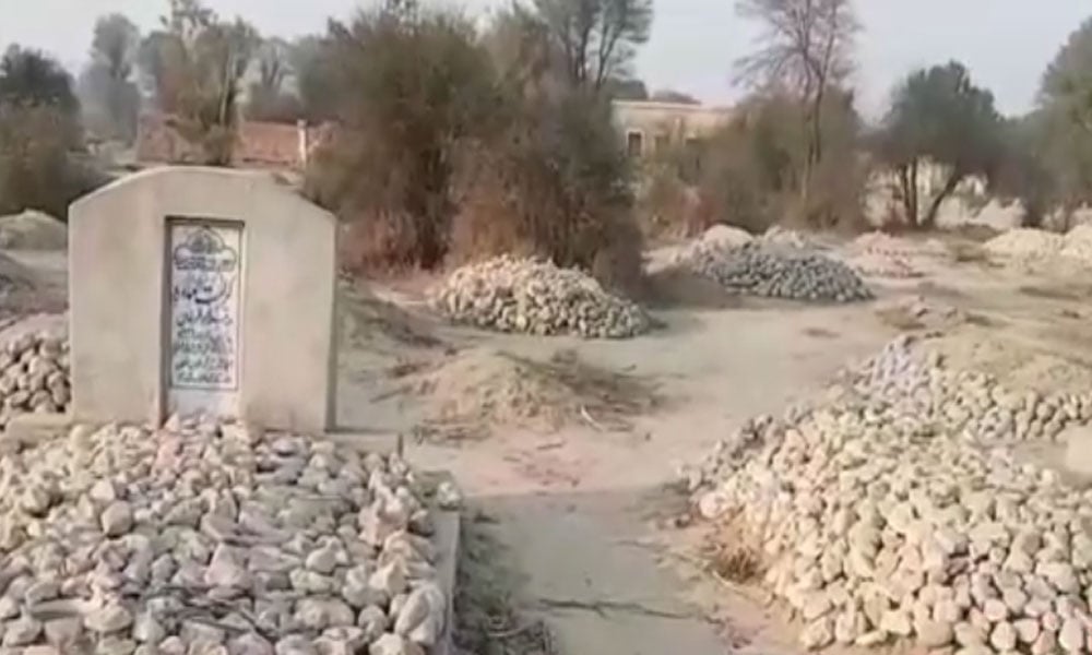 ڈیرہ اسماعیل خان: قبرستان سے مردے غائب ، معمہ حل نہ ہوا