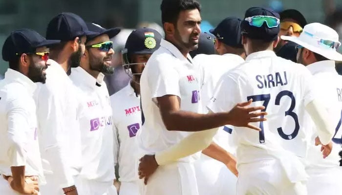 بھارت نے انگلینڈ کو  317 رنز سے شکست دے دی